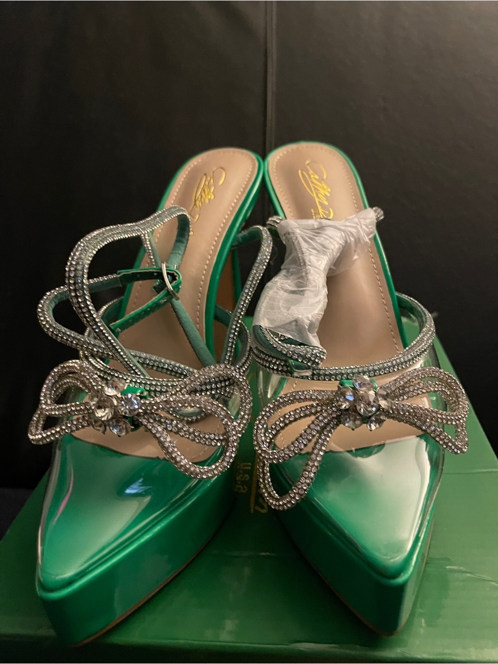 Cathy Din Ddk Shauna Crystal Bow Patent Women's Platform Heels Sz 8.5 — image 7 of 8